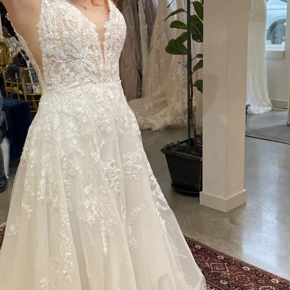 Allure Bridals 3400 A-Line Dress‎ Sz 16